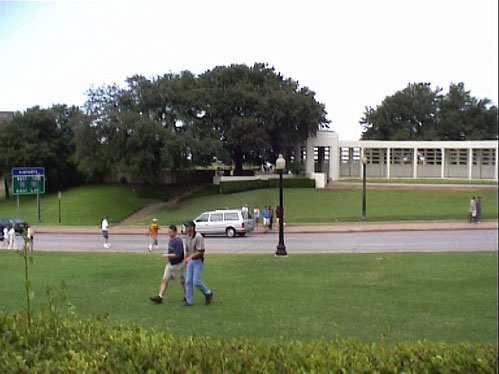 JFK Lieu 02